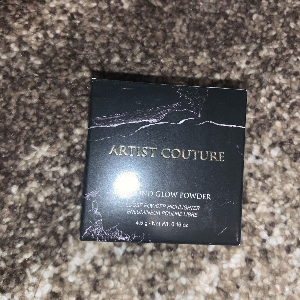 Artist Couture Diamond Glow Powder